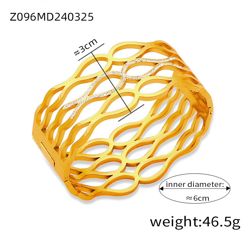 Fashion New Personalized Titanium Steel Gold-plated Diamond Geometric Bracelet - Image 4
